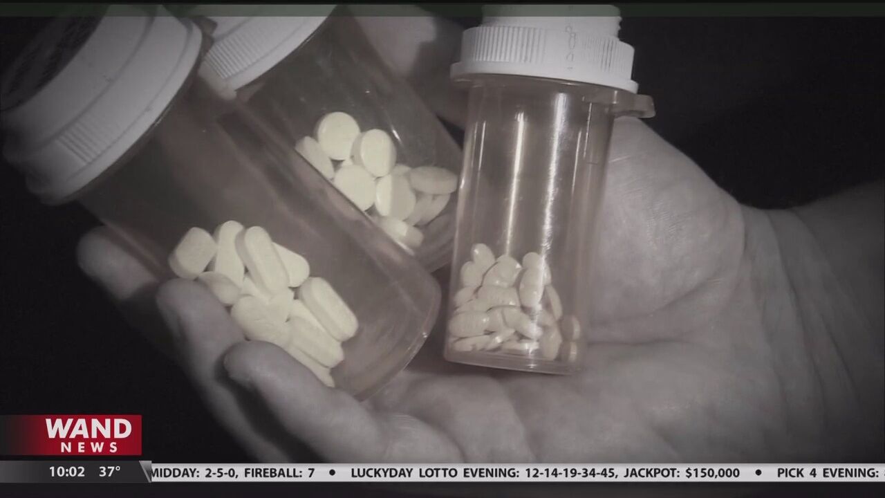Bill looking to make life-saving drug free passes IL General Assembly